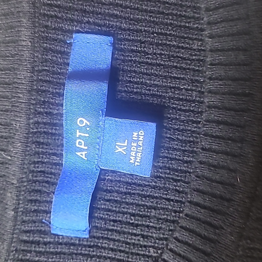 Apt. 9 Colorblocked Sweater - Picture 7 of 11